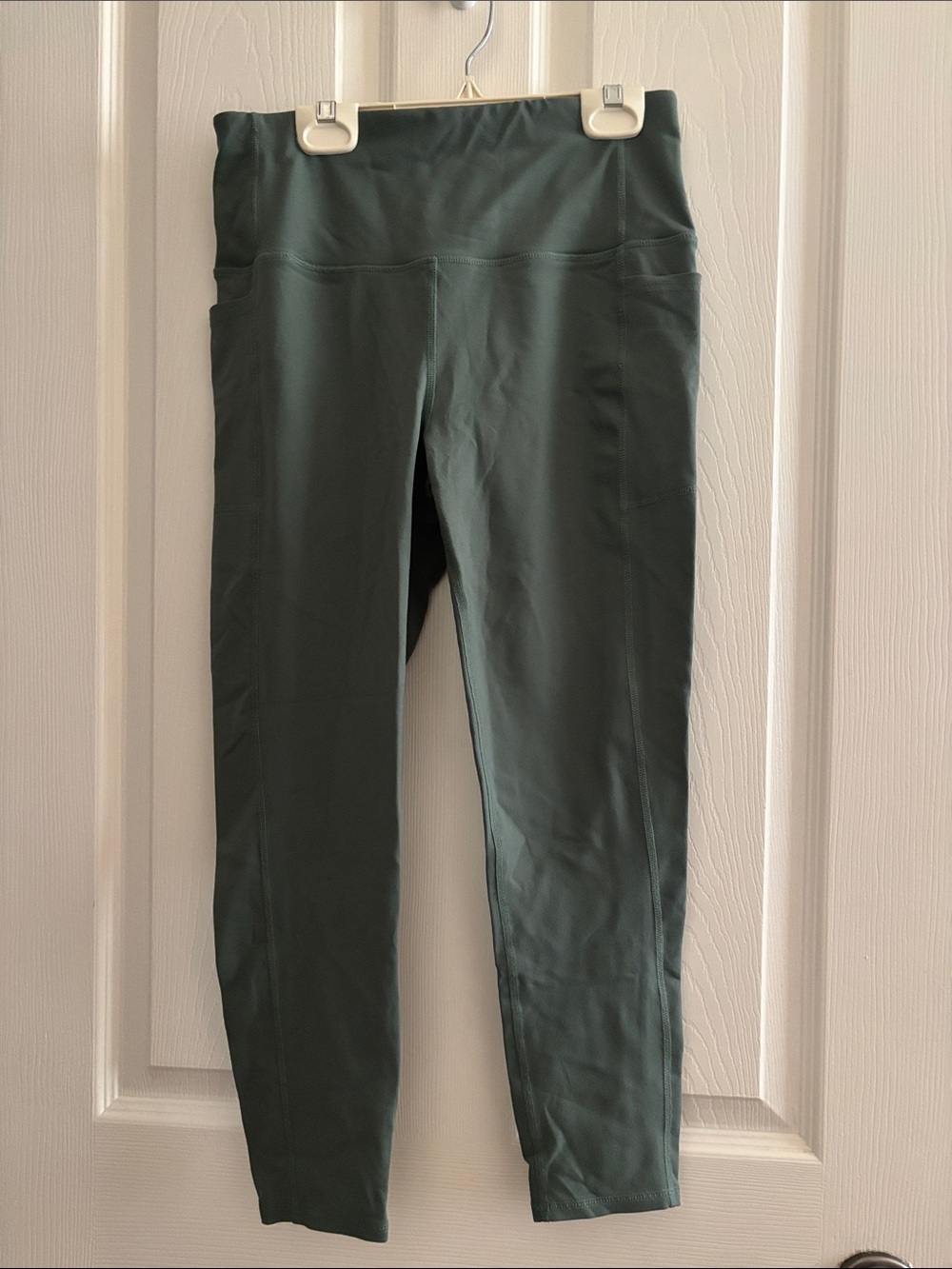 Skechers Women's High-Rise Leggings in Dark Green